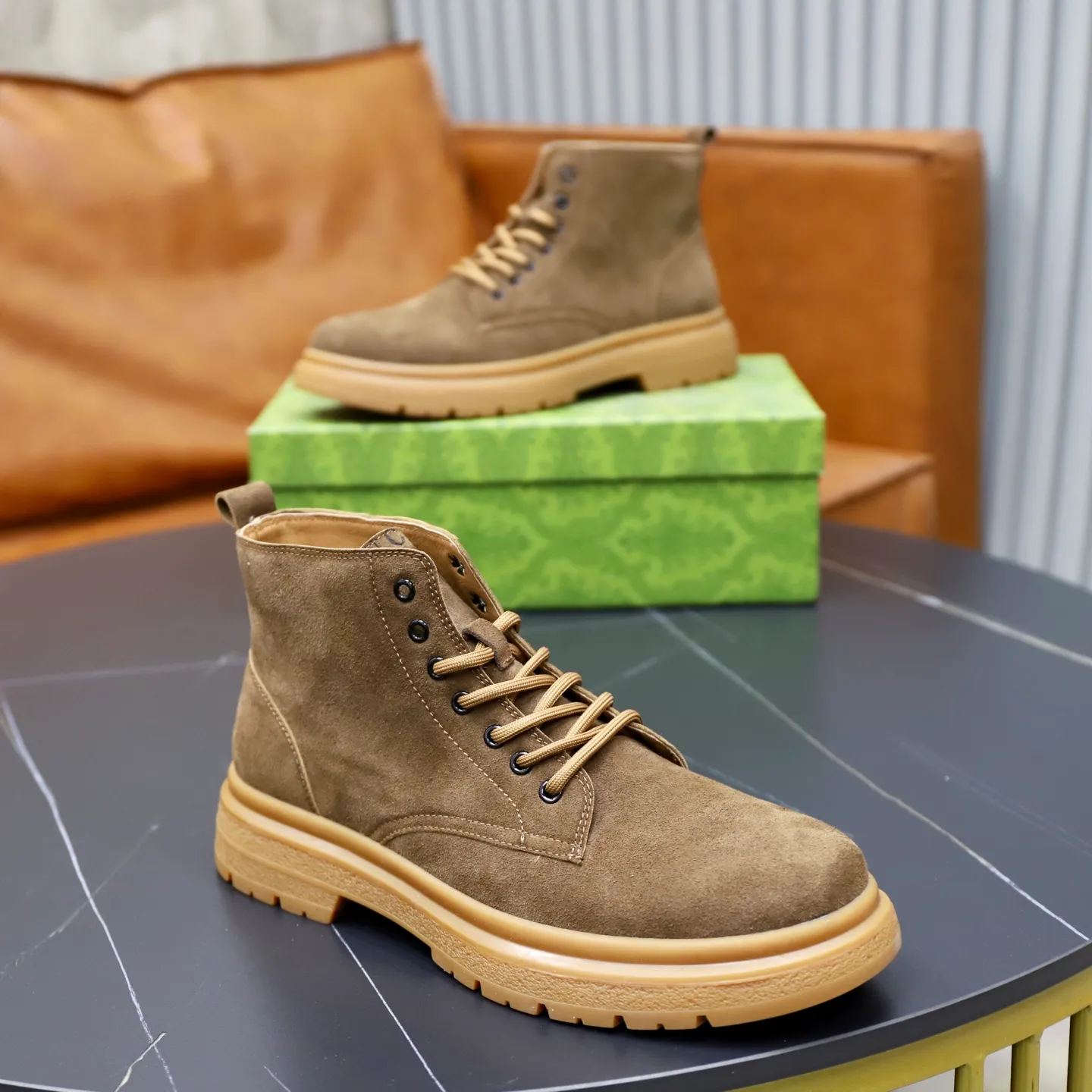 Men's shoes: 440💰Fleece lining, pigskin lining🙅‍♂️🙅‍♂️🙅‍♂️ Brand: GUCCI Standard code: 38–44 (45 can be customized) Grade: Same as the official website Material: Original cowhide fabric Comfortable pigskin + plush lining (optional) Lightweight and wear-resistant outsole Style category: Men's fashion casual shoes and boots Running Sports shoes, distinguished luxury brand elements, top luxury, color: actual picture color